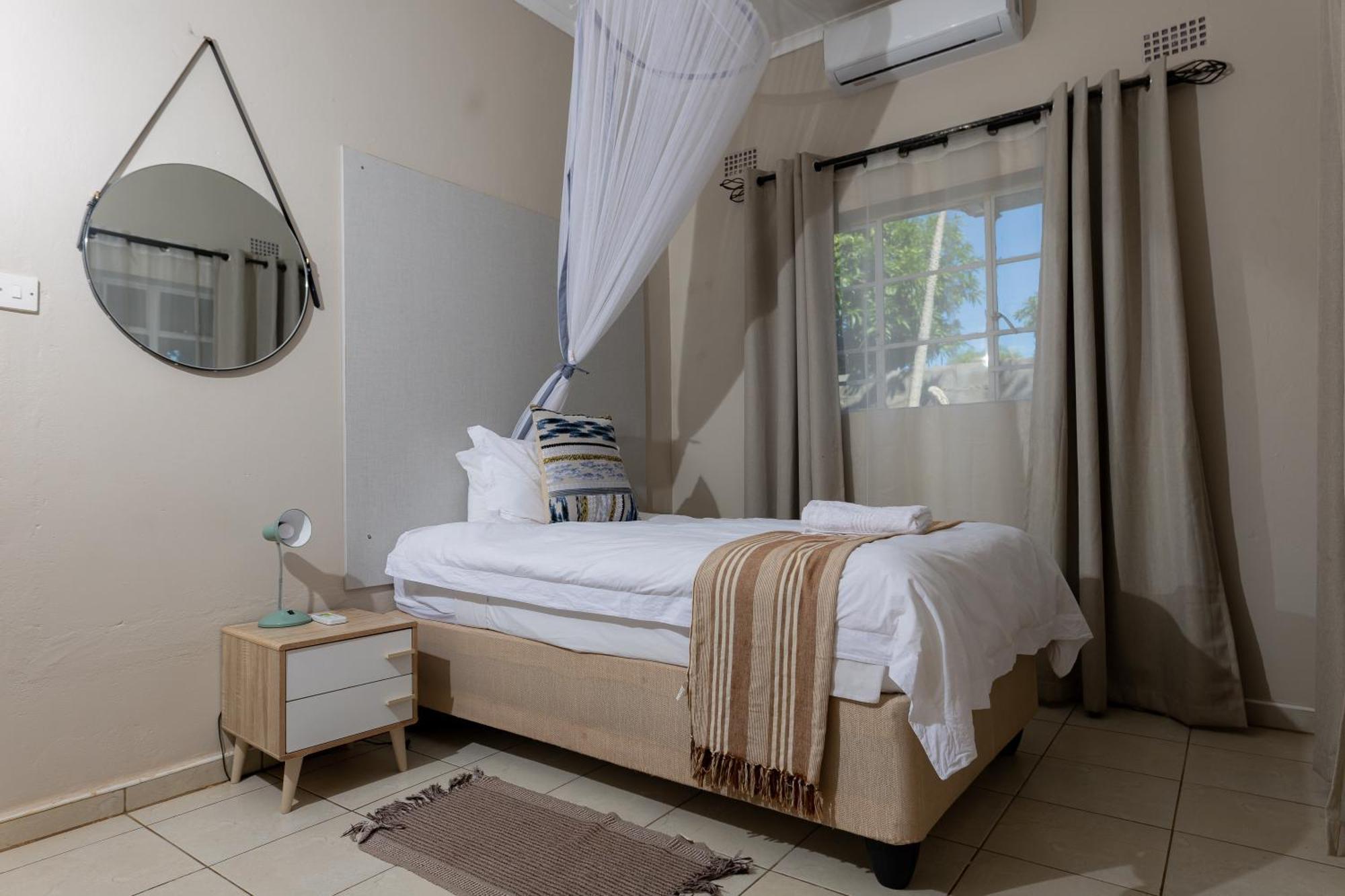 Hungwe House Villa Виктория Фолс Екстериор снимка
