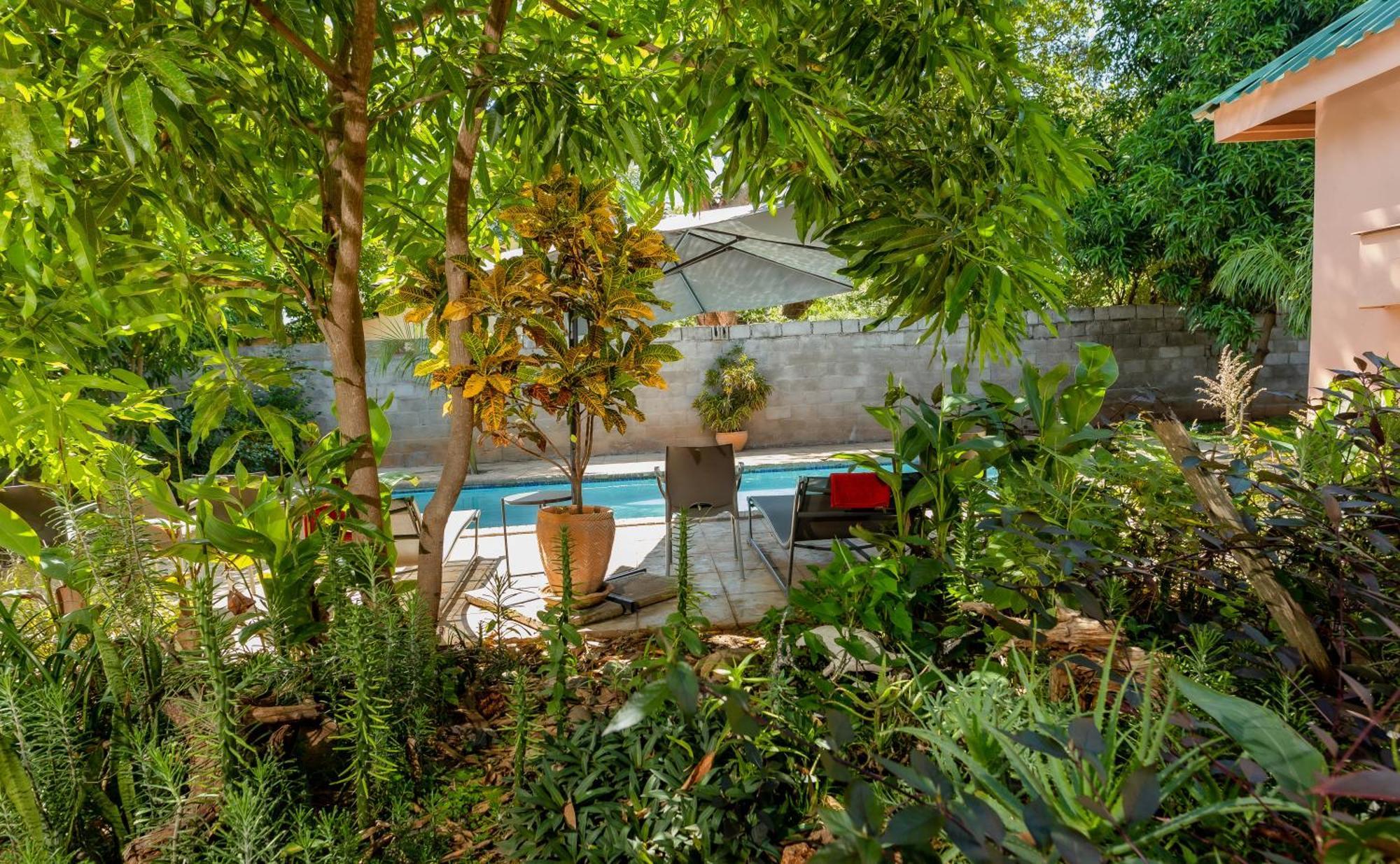 Hungwe House Villa Виктория Фолс Екстериор снимка